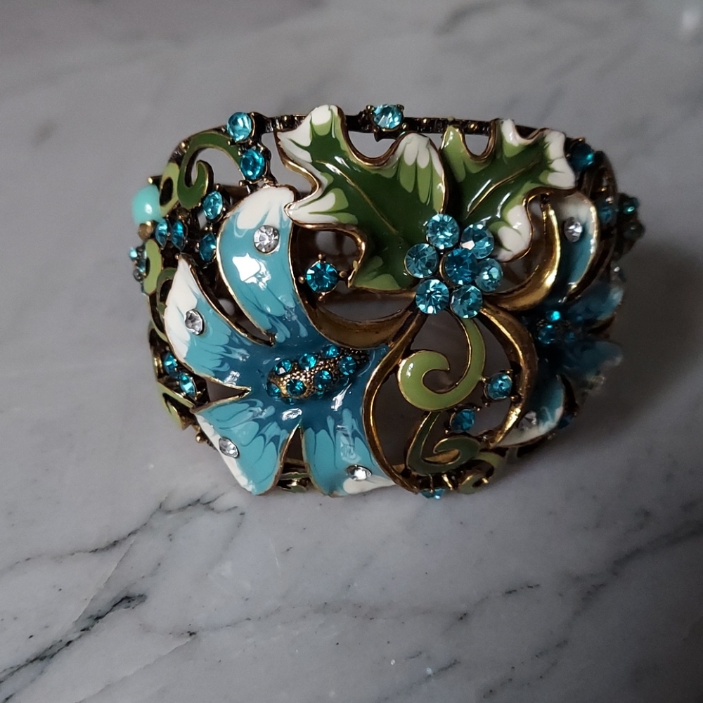 Blue and green flower and leaf bracelet